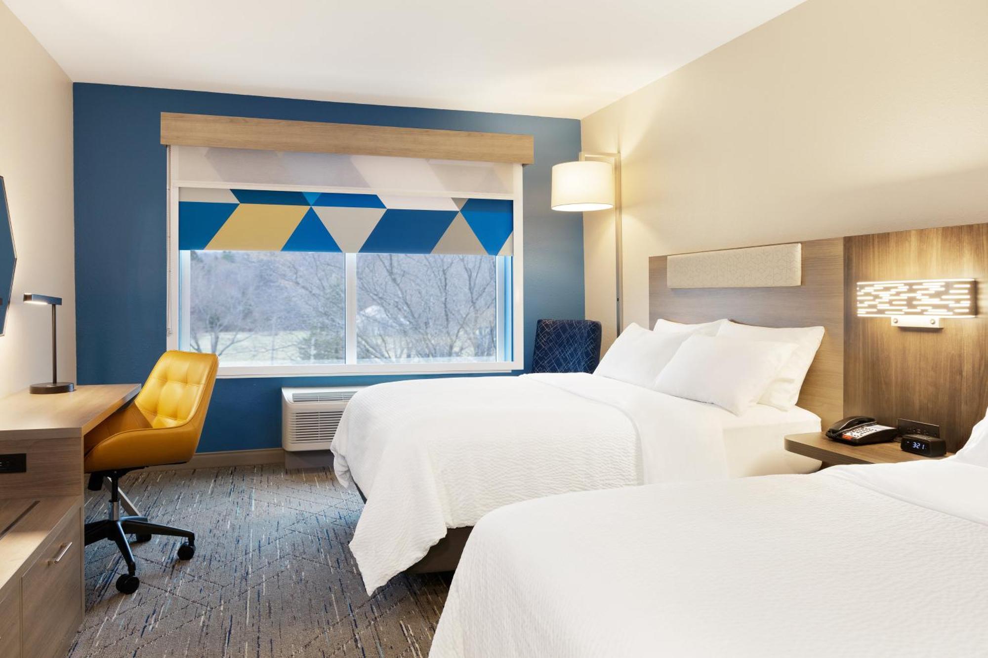 Holiday Inn Express Hotel & Suites Drums-Hazelton By Ihg Esterno foto
