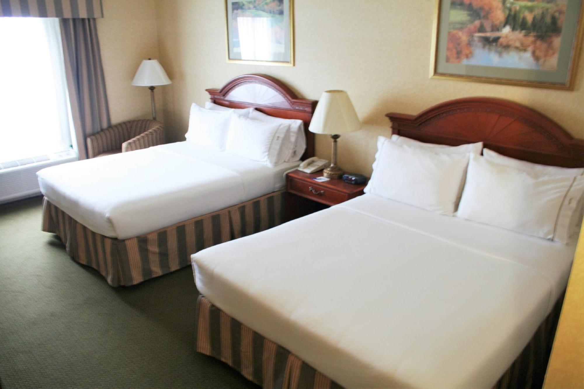 Holiday Inn Express Hotel & Suites Drums-Hazelton By Ihg Esterno foto